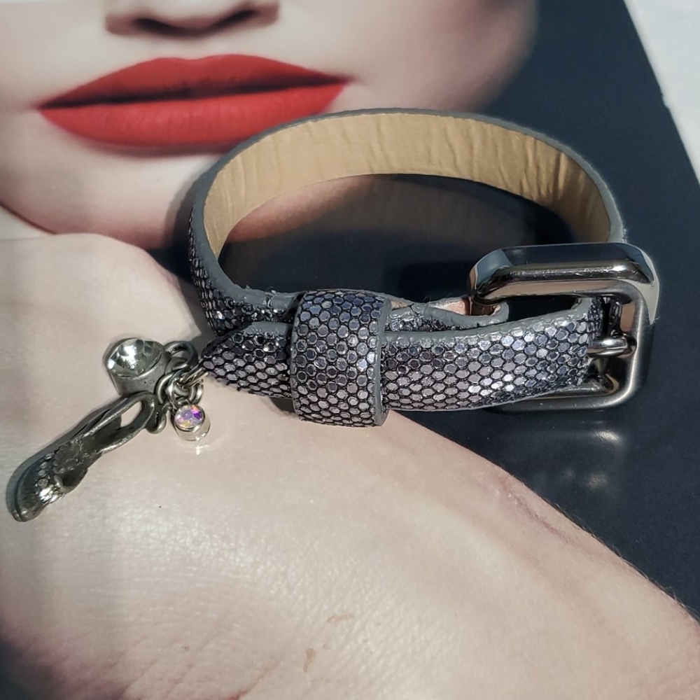 🔖Belt bracelet with hanging charms